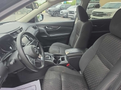 Used 2020  Nissan Rogue 4d SUV AWD SV at City Wide Auto Credit near Toledo&comma; OH