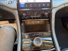 Used 2022  Jeep Grand Cherokee L Limited 4x4 at City Wide Auto Credit near Toledo, OH