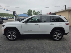 Used 2022  Jeep Grand Cherokee Limited 4x4 at City Wide Auto Credit near Toledo&comma; OH