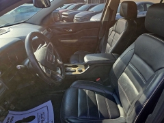 Used 2018  GMC Acadia 4d SUV AWD Denali at City Wide Auto Credit near Toledo&comma; OH