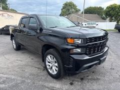 Used 2020  Chevrolet Silverado 1500 4WD Crew Cab Custom at City Wide Auto Credit near Toledo&comma; OH
