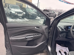 Used 2015  Ford Escape 4d SUV 4WD SE at City Wide Auto Credit near Toledo&comma; OH