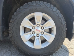 Used 2019  GMC Sierra 1500 4WD Crew Cab SLE at City Wide Auto Credit near Toledo&comma; OH