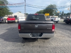 Used 2022  Ram 1500 Classic 4WD SLT Crew Cab 5'7" Box at City Wide Auto Credit near Toledo&comma; OH