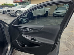 Used 2018  Chevrolet Malibu 4d Sedan LT at City Wide Auto Credit near Toledo&comma; OH