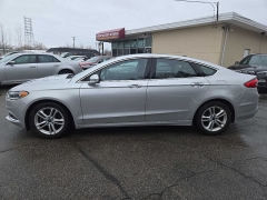 Used 2018  Ford Fusion 4d Sedan SE 1&period;5L EcoBoost at City Wide Auto Credit near Toledo&comma; OH