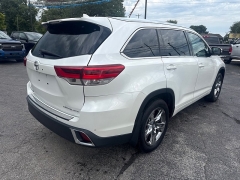 Used 2017  Toyota Highlander 4d SUV AWD Limited at City Wide Auto Credit near Toledo&comma; OH