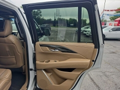 Used 2018  Cadillac Escalade 4d SUV 4WD Platinum at City Wide Auto Credit near Toledo&comma; OH
