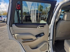 Used 2018  GMC Yukon 4d SUV 4WD Denali at City Wide Auto Credit near Toledo, OH