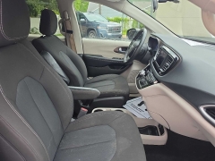 Used 2022  Chrysler Voyager LX FWD at City Wide Auto Credit near Toledo&comma; OH