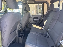 Used 2022  Jeep Gladiator Sport 4x4 at City Wide Auto Credit near Toledo&comma; OH