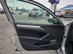 Used 2019  Volkswagen Passat 4d Sedan 2&period;0T Wolfsburg Edition at City Wide Auto Credit near Toledo&comma; OH