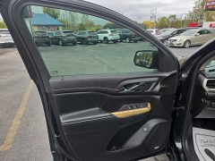 Used 2019  GMC Acadia 4d SUV FWD Denali at City Wide Auto Credit near Toledo, OH