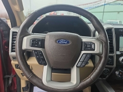 Used 2019  Ford F-150 4WD SuperCrew Lariat 5 1&sol;2 at City Wide Auto Credit near Toledo&comma; OH