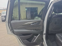 Used 2019  Cadillac Escalade 4d SUV 4WD Platinum at City Wide Auto Credit near Toledo&comma; OH