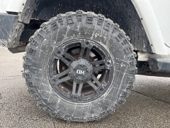 Used 2012  Jeep Wrangler Unlimited 4d Convertible Sahara at City Wide Auto Credit near Toledo&comma; OH