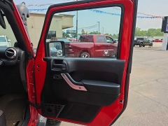 Used 2014  Jeep Wrangler Unlimited 4d Convertible Rubicon at City Wide Auto Credit near Toledo&comma; OH
