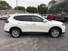 Used 2017  Nissan Rogue 4d SUV AWD SV at City Wide Auto Credit near Toledo&comma; OH