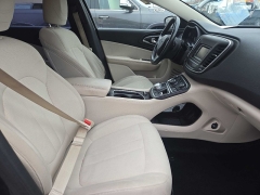 Used 2015  Chrysler 200 4d Sedan Limited I4 at City Wide Auto Credit near Toledo&comma; OH