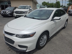 Used 2017 Chevrolet Malibu 4d Sedan LT at City Wide Auto Credit near Toledo, OH