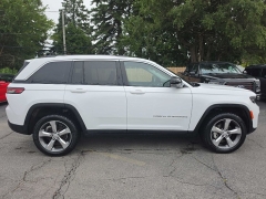 Used 2022  Jeep Grand Cherokee Limited 4x4 at City Wide Auto Credit near Toledo&comma; OH