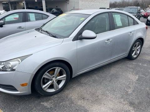 Used 2013  Chevrolet Cruze 4d Sedan LT2 AT at Superior Car Credit near East Dundee, IL