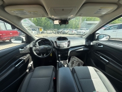 Used 2017  Ford Escape 4d SUV FWD SE at Shook Auto Sales near New Philadelphia&comma; OH