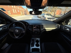 Used 2020  Jeep Grand Cherokee 4d SUV 4WD Laredo Altitude at Shook Auto Sales near New Philadelphia&comma; OH