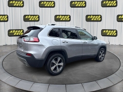 Used 2019  Jeep Cherokee 4d SUV 4WD Limited 3&period;2L at Shook Auto Sales near New Philadelphia&comma; OH