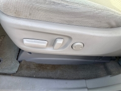 Used 2013  Toyota Sienna 4d Wagon LE at Shook Auto Sales near New Philadelphia&comma; OH