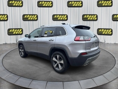 Used 2019  Jeep Cherokee 4d SUV 4WD Limited 3&period;2L at Shook Auto Sales near New Philadelphia&comma; OH