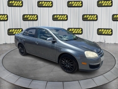 Used 2009  Volkswagen Jetta 4d Sedan 2&period;5 S Auto at Shook Auto Sales near New Philadelphia&comma; OH