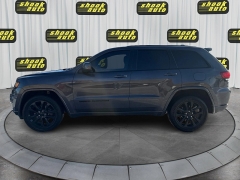 Used 2020  Jeep Grand Cherokee 4d SUV 4WD Laredo Altitude at Shook Auto Sales near New Philadelphia&comma; OH