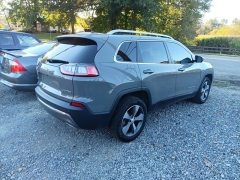Used 2019  Jeep Cherokee 4d SUV 4WD Limited 3&period;2L at Shook Auto Sales near New Philadelphia&comma; OH