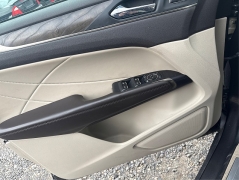 Used 2018  Lincoln MKC 4d SUV AWD Reserve at Shook Auto Sales near New Philadelphia, OH