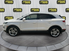 Used 2018  Lincoln MKC 4d SUV AWD Reserve at Shook Auto Sales near New Philadelphia, OH