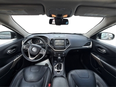 Used 2018  Jeep Cherokee 4d SUV 4WD Limited I4 at Shook Auto Sales near New Philadelphia&comma; OH