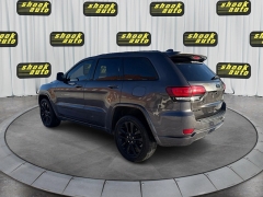 Used 2020  Jeep Grand Cherokee 4d SUV 4WD Laredo Altitude at Shook Auto Sales near New Philadelphia&comma; OH