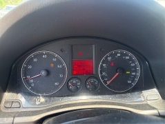 Used 2009  Volkswagen Jetta 4d Sedan 2&period;5 S Auto at Shook Auto Sales near New Philadelphia&comma; OH