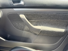 Used 2009  Volkswagen Jetta 4d Sedan 2&period;5 S Auto at Shook Auto Sales near New Philadelphia&comma; OH