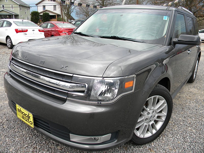 Used 2016  Ford Flex 4d SUV FWD SEL at Shook Auto Sales near New Philadelphia, OH