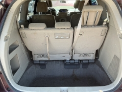 Used 2013  Honda Odyssey 5d Wagon EX at Shook Auto Sales near New Philadelphia&comma; OH