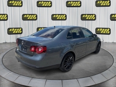 Used 2009  Volkswagen Jetta 4d Sedan 2&period;5 S Auto at Shook Auto Sales near New Philadelphia&comma; OH