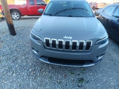Used 2019  Jeep Cherokee 4d SUV 4WD Limited 3&period;2L at Shook Auto Sales near New Philadelphia&comma; OH