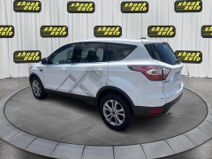 Used 2017  Ford Escape 4d SUV FWD SE at Shook Auto Sales near New Philadelphia&comma; OH