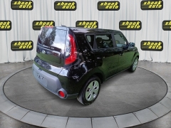 Used 2015  Kia Soul 4d Hatchback 6spd at Shook Auto Sales near New Philadelphia&comma; OH