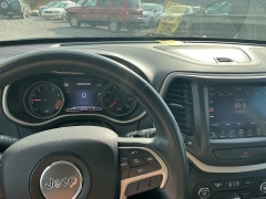 Used 2015  Jeep Cherokee 4d SUV 4WD Limited V6 at Shook Auto Sales near New Philadelphia, OH