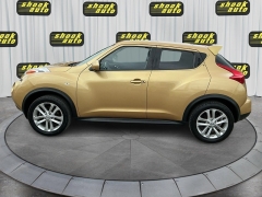 Used 2013  Nissan Juke 4d SUV AWD SL at Shook Auto Sales near New Philadelphia&comma; OH
