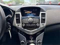 Used 2016  Chevrolet Cruze Limited 4d Sedan LT w&sol;1LT Auto at Shook Auto Sales near New Philadelphia&comma; OH