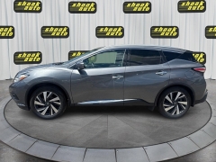 Used 2017  Nissan Murano 4d SUV AWD Platinum &lpar;2017&period;5&rpar; at Shook Auto Sales near New Philadelphia&comma; OH